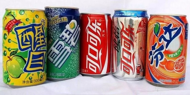 北京市中小學(xué)禁售碳酸飲料，你知道它的危害有多大嗎？